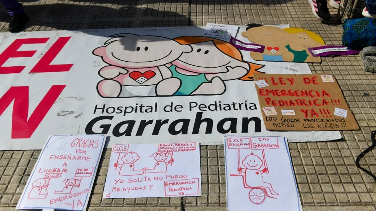 Trabajadores del Garrahan inician paro tras veto a la emergencia pediátrica
