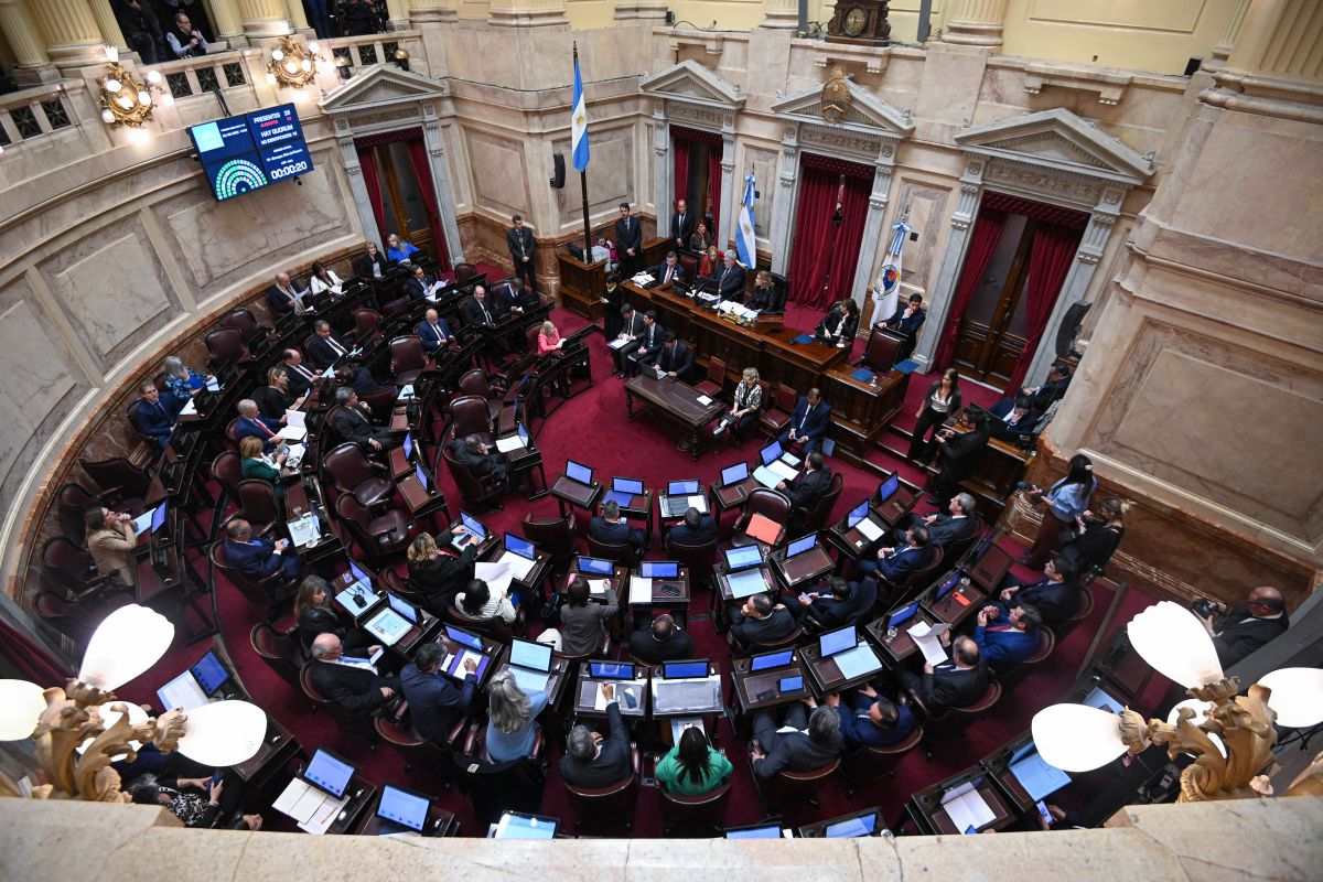 El debate por los fondos universitarios regresa al Senado